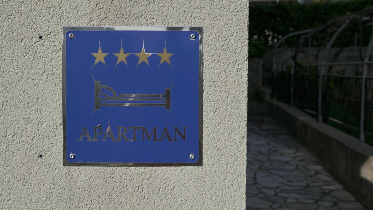 Apartments Bestak Krk Town Exterior foto