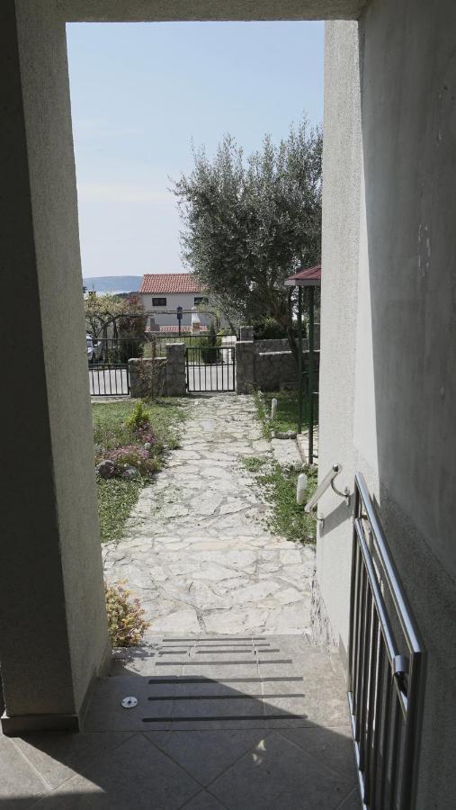 Apartments Bestak Krk Town Exterior foto